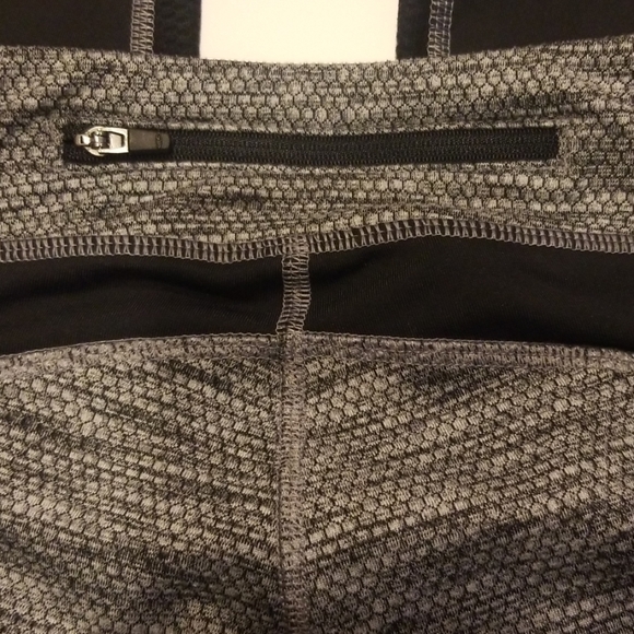 *SOLD* C9 by Champion Ankle Texture Leggings - Picture 3 of 8